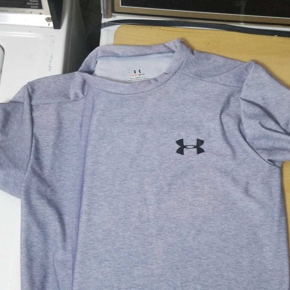 Athletic shirt